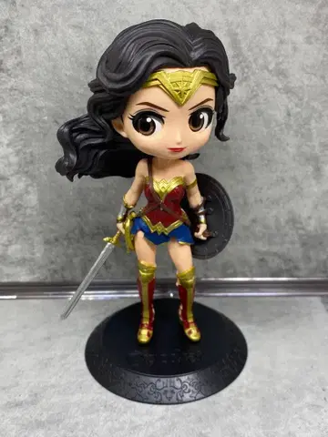 qposket 원더우먼