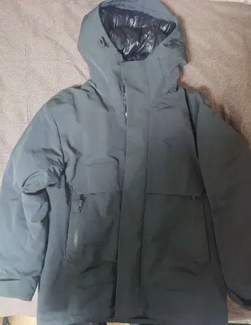 유니클로 +J 하이브리드 다운 파카 다크 그린 S