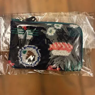 미사용 새상품 러브리 페이러 오스시 L자 파우치