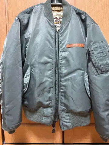 AVIREX MA1 50주년 기념 한정판