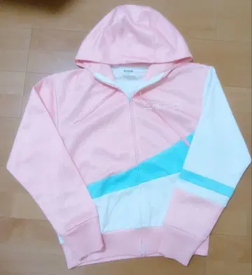 스토푸리 사토미 저지