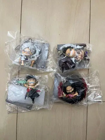 원피스 피규어 키링 4종 세트