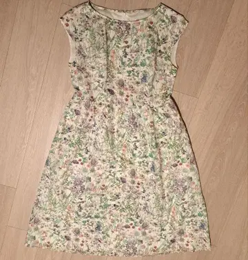 Anatelier 꽃무늬 반팔 무릎 기장 원피스 리버티 패턴