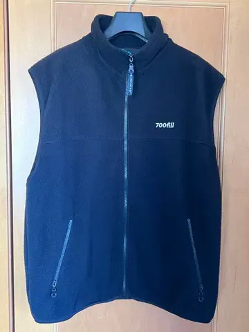 700fill 블랙 플리스 베스트