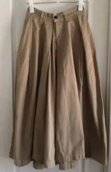 하베스티 카르멘 큐롯 베이지 사이즈 1