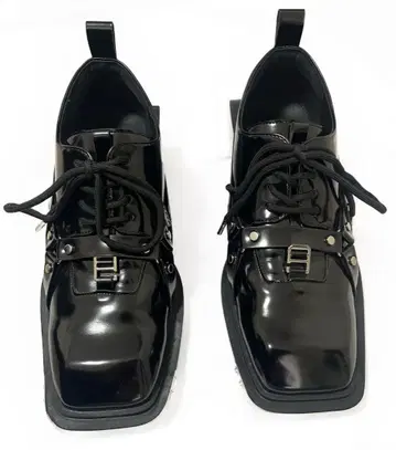 블랙 드레스 슈즈 광택 마감