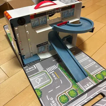 토미카 주차장 슬라이드식 폴리스 백 세트