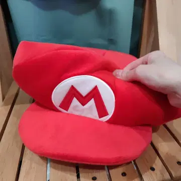 마리오 빨간색 모자 플리스 소재