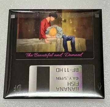 BANANAFISH 바나나 피쉬 플로피풍 캔뱃지