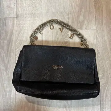 GUESS 블랙 숄더백