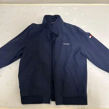 TOMMY HILFIGER 네이비 나일론 자켓 L 사이즈