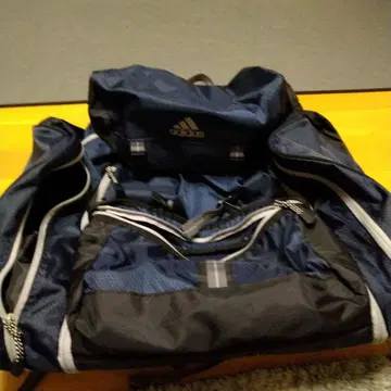 adidas 네이비 백팩