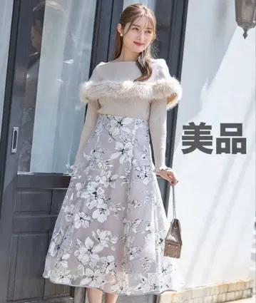 [ 새상품급 ] tocco 백 레이스업 오팔 플라워 프린트 플레어 스커트