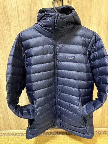 새상품급 patagonia 다운 스웨터 후디 네이비