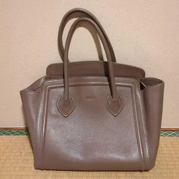 중고 FURLA 브라운 가죽 토트백