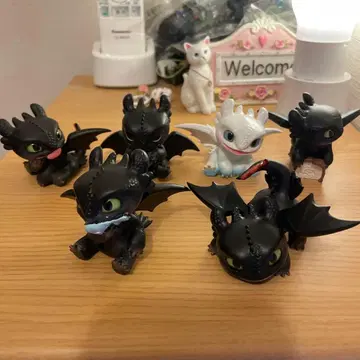 투스리스키드 피규어 세트