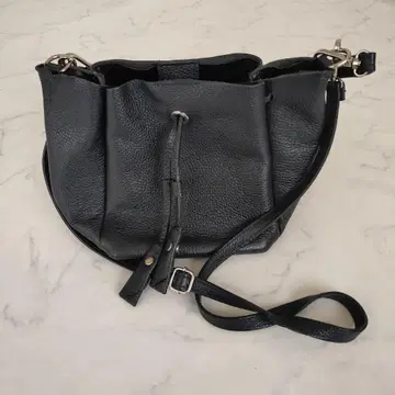 LAURA DIMAGGIO 천연 가죽 숄더백 블랙