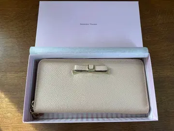 사만사 타바사 리본 장지갑 베이지