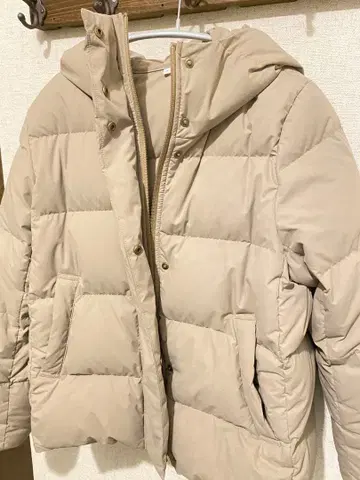 무인양품 다운 모카 베이지 후드 부착