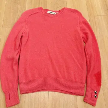 [유니클로] ANYA HINDMARCH 핑크 캐시미어 니트 스웨터