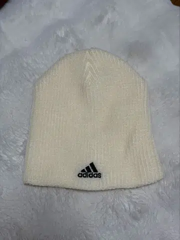 adidas 니트 비니