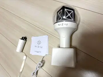 NIZIU 응원봉 화이트