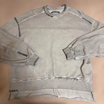 헤비 웨이트 자수 데미지 오버 다이 크루넥 풀오버