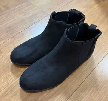 사이드 고어 부츠 [ 블랙 / 스웨이드 ]