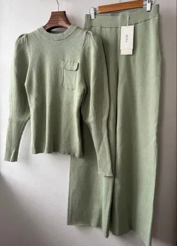 미라 오웬 퍼프 슬리브 니트 팬츠 상하의 2점