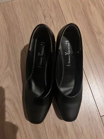 블랙 펌프스 힐 약 6cm