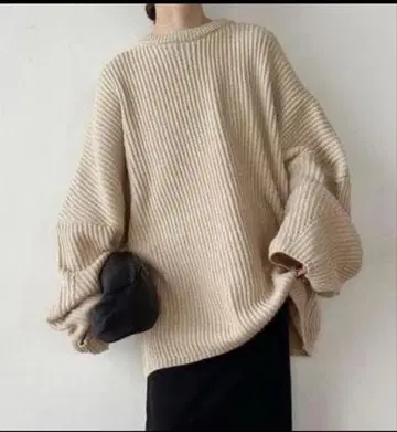 루즈 볼륨 오버 니트