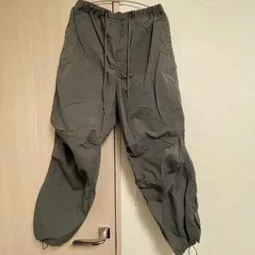 그레이 워크 팬츠 드로우 스트링 포함