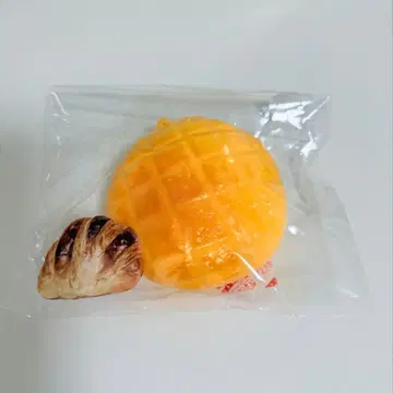 Merrymoon 멜론빵 골절음 스퀴즈