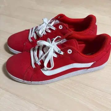 VANS 레드 스니커즈