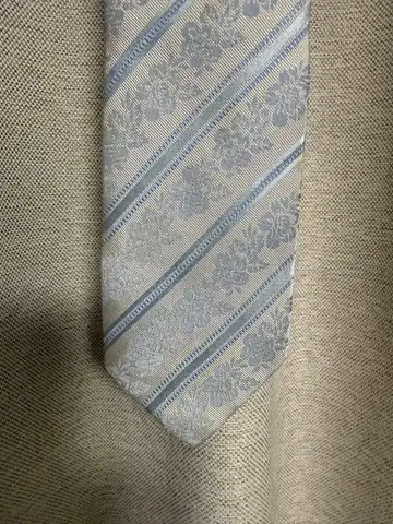 폴 스미스 꽃무늬 스트라이프 넥타이