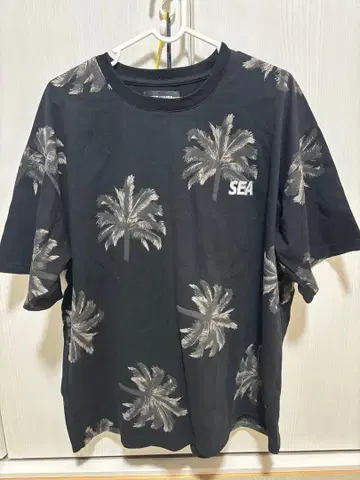 WIND AND SEA 팜 트리 패턴 티셔츠