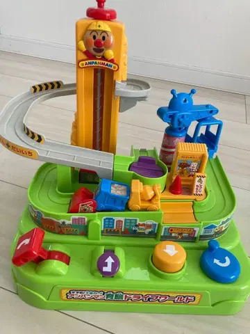 [새상품급] 호빵맨 육뇌 드라이브 월드 세균맨 자동차 포함 공사 완구