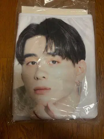 INI 프라이즈 담요 쿠션 니시 히로토