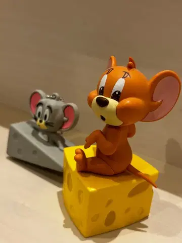 Jerry와 Tom의 피규어 세트