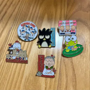 산리오 레트로 핀 배지 6개 세트