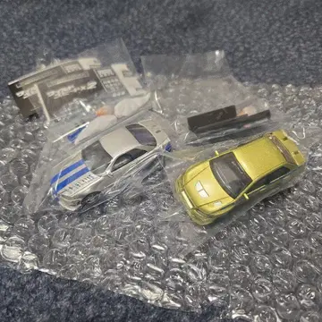 가챠 스카이라인 GT-R & 랜서 에볼루션 VII 세트