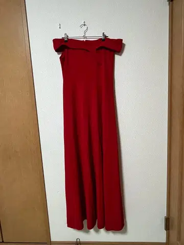 레드 오프숄더 롱 드레스 빨간색 컬러 드레스