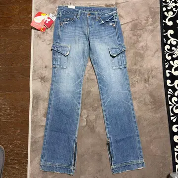 스니커즈 컷 데님 팬츠 라이트 블루