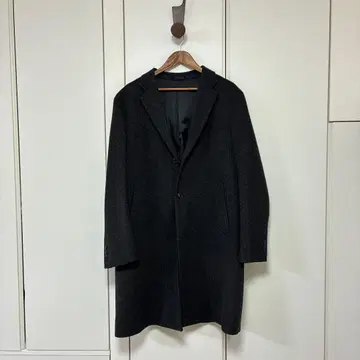 UNIQLO 다크 그레이 체스터 코트