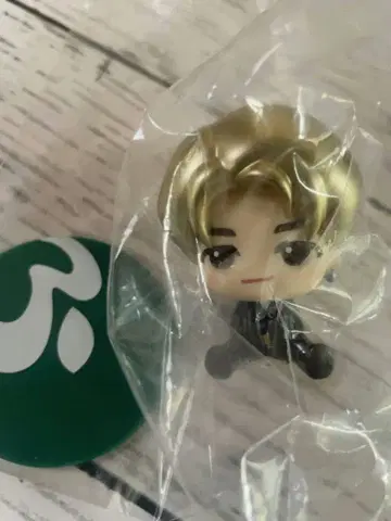 미세스 제일복권 와카이 히로토 피규어