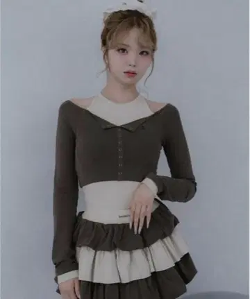 미사용 새상품 Darich 다리치 오프숄더 레이어드 리브 상의