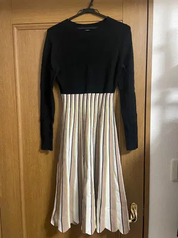 SNIDEL 긴팔 플리츠 원피스