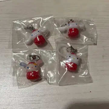 산리오 딸기 마크 액세서리 우사하나 키티 시나모롤