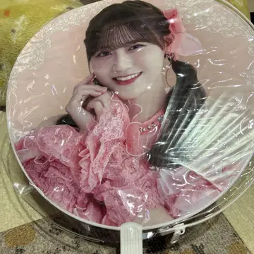 타카마츠 히토미 원형 부채