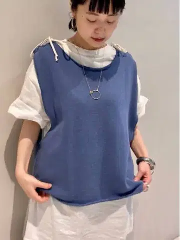 maturely / Shoulder Cord Vest